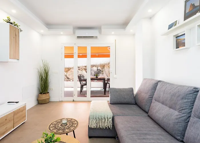 Home2book Sea View With Terrace & Pool Appartamento *