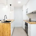 דירה Home2book Sea View With Terrace & Pool *